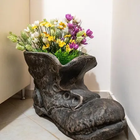 Cozy Little In The Heart Of Studentski Grad * Sofia