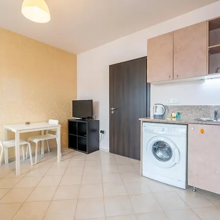 Cozy Little In The Heart Of Studentski Grad *