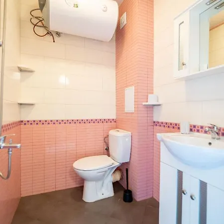 Cozy Little In The Heart Of Studentski Grad * Sofia