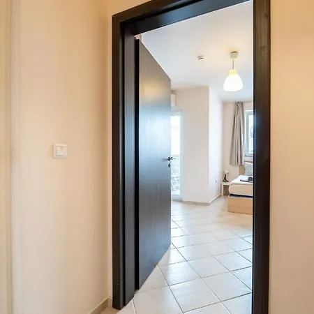 Cozy Little In The Heart Of Studentski Grad Apartman Szófia
